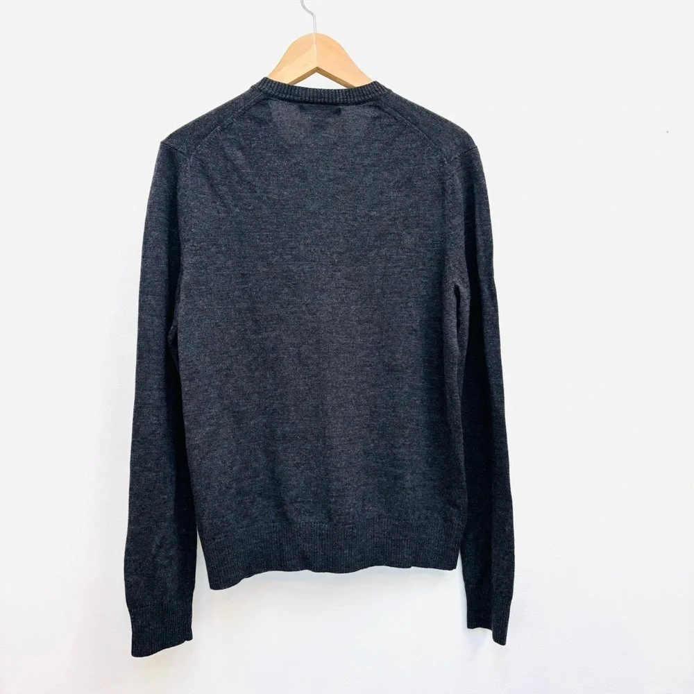 Banana Republic Men's Merino Wool V Neck Sweater Classic Preppy Academia Gray M